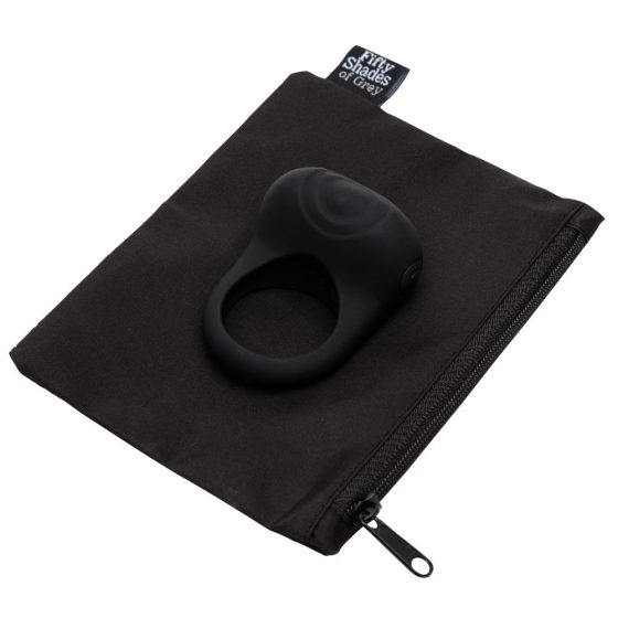 Fifty shades of grey - Vibračný krúžok na penis Sensation na batérie (čierny)