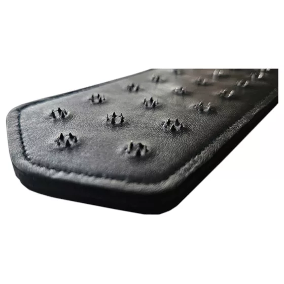 Rouge - bičíkový pádlo - pravá koža - čierna - s kovovými cvokmi