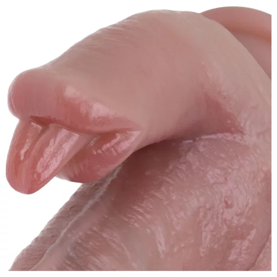 Real Fantasy Logan - hrejivý vibračný dildopoháňaný vibrátor s jazýčkom na klitoris (telovej farby) - 22 cm